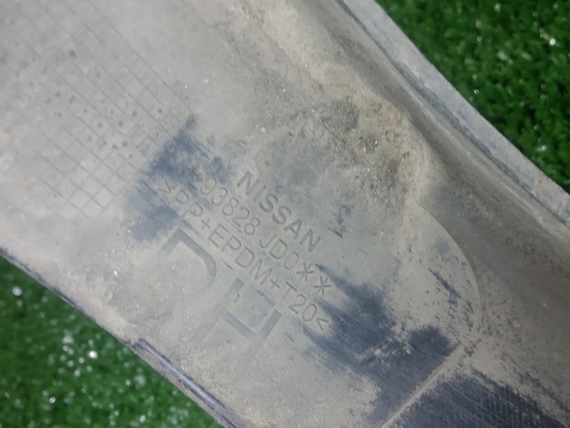 Recambio de aletin trasero derecho para nissan qashqai (j10) 2.0 16v cat referencia OEM IAM 93828JD0  