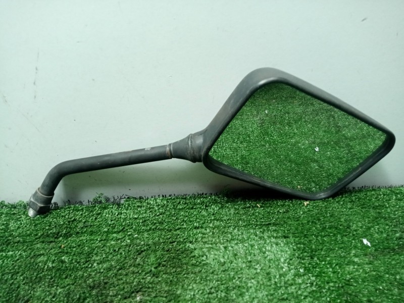 Recambio de retrovisor derecho para hyosung gt 125/250/650 referencia OEM IAM   