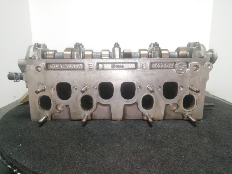 Recambio de culata para volkswagen polo iv (9n_, 9a_) 1.9 sdi referencia OEM IAM 038103373R  