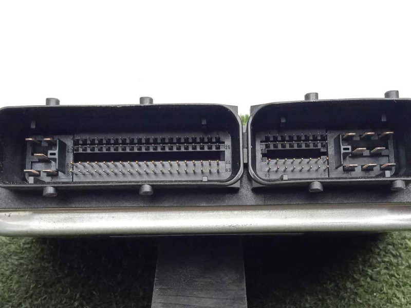 Recambio de centralita motor uce para volkswagen passat berlina (3b3) 1.9 tdi referencia OEM IAM   BOSCH