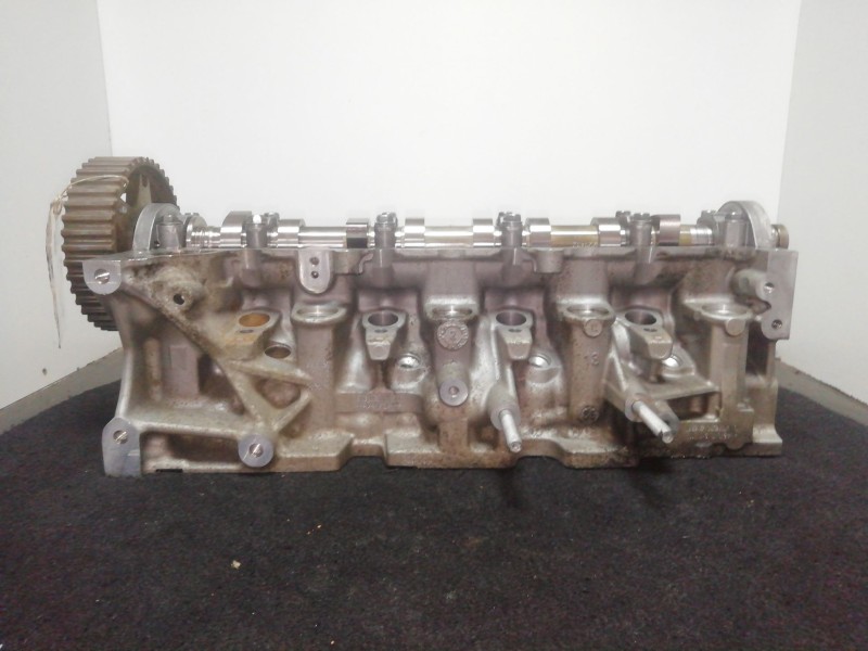 Recambio de culata para dacia logan (ls_) 1.5 dci (ls0k) referencia OEM IAM 415280  6 TALADROS ADMISION