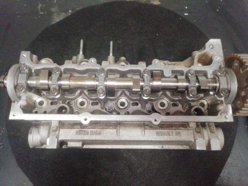 Recambio de culata para dacia logan (ls_) 1.5 dci (ls0k) referencia OEM IAM 415280  6 TALADROS ADMISION