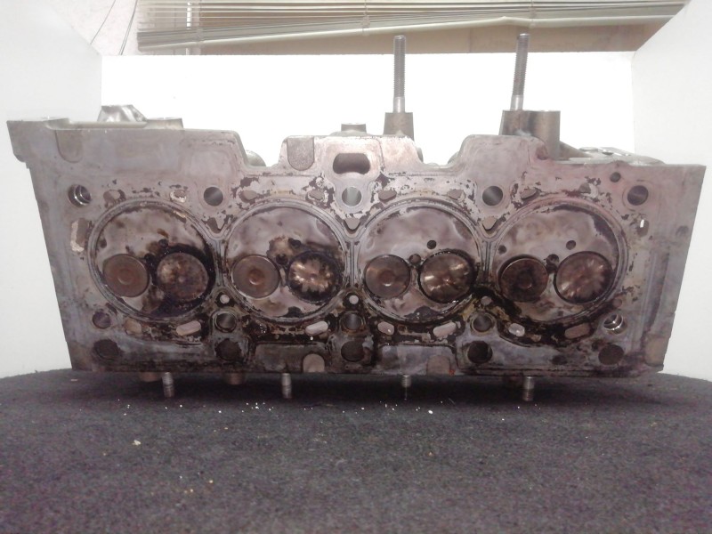 Recambio de culata para dacia logan (ls_) 1.5 dci (ls0k) referencia OEM IAM 415280  6 TALADROS ADMISION