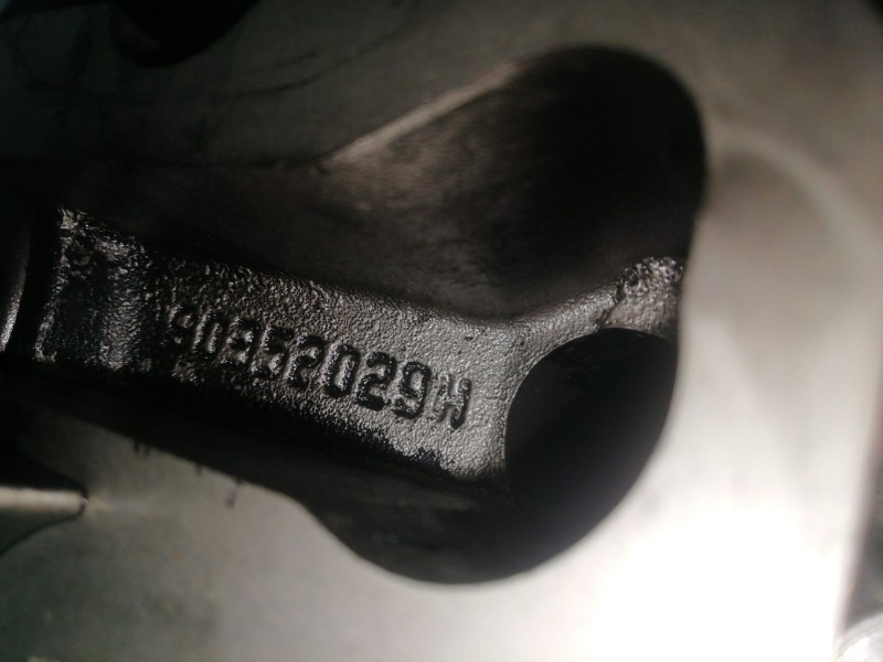 Recambio de culata para jeep grand cherokee i (zj, zg) 2.5 td 4x4 (z) referencia OEM IAM 90302029W  