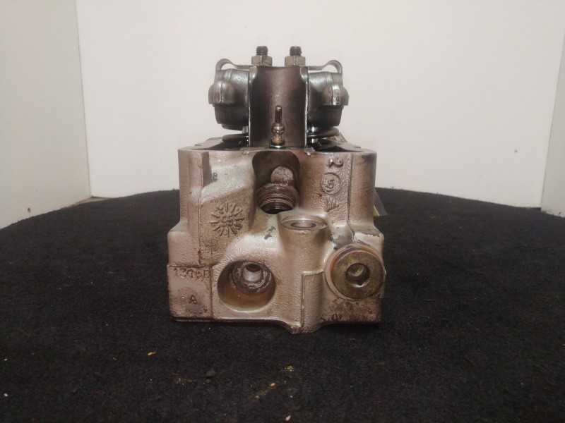 Recambio de culata para jeep grand cherokee i (zj, zg) 2.5 td 4x4 (z) referencia OEM IAM 90352013F  