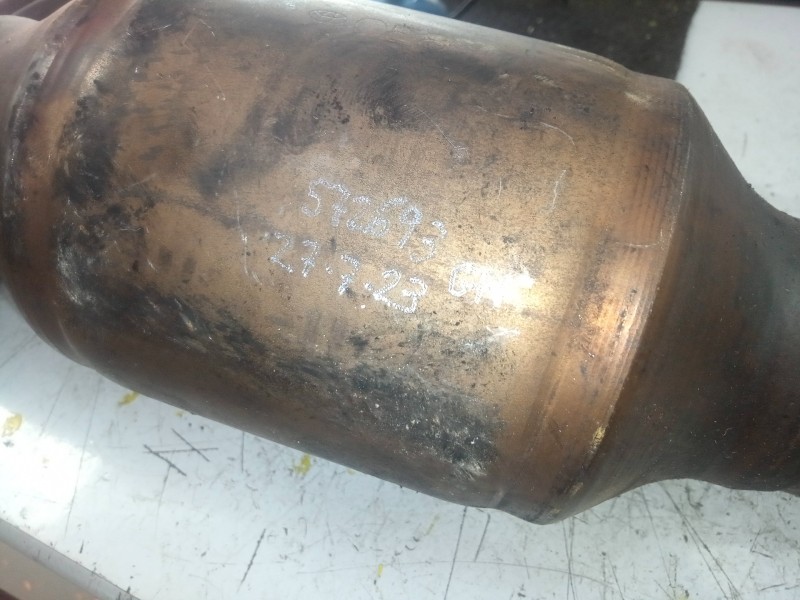 Recambio de catalizador para toyota yaris 1.3 16v cat referencia OEM IAM CE8 PARA SOLDAR 