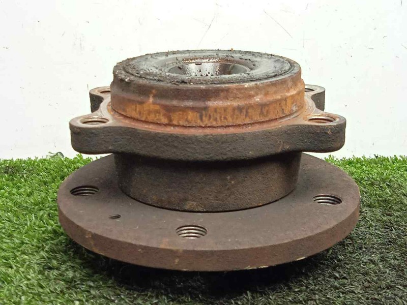 Recambio de buje para seat altea (5p1) 1.9 tdi referencia OEM IAM SIN REFERENCIA 5X112 4.TORNILLOS