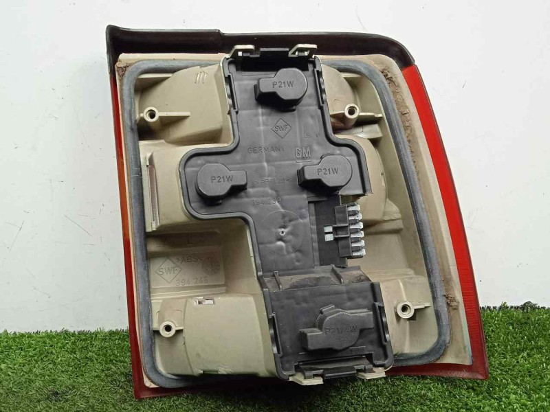 Recambio de piloto trasero izquierdo para opel vectra a 2.0 referencia OEM IAM SINREFERENCIA VECTRA.A 2.SERIE - CON.MOLDURA