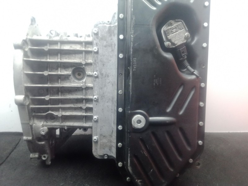 Recambio de carter para audi a8 d3 (4e2, 4e8) 4.0 tdi quattro referencia OEM IAM 059103603 - 057103602E  