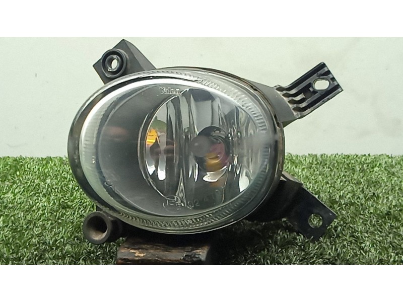 Recambio de faro antiniebla izquierdo para audi a4 b7 (8ec) 2.0 referencia OEM IAM 8E0941699C VALEO 2.PINES