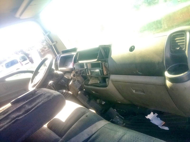 nissan cabstar (f24m, f24w) del año 2008