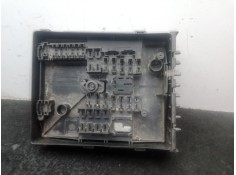 Recambio de caja reles / fusibles para seat leon (1p1) 1.9 tdi referencia OEM IAM 1K0937125A - 017181301 TYCO 