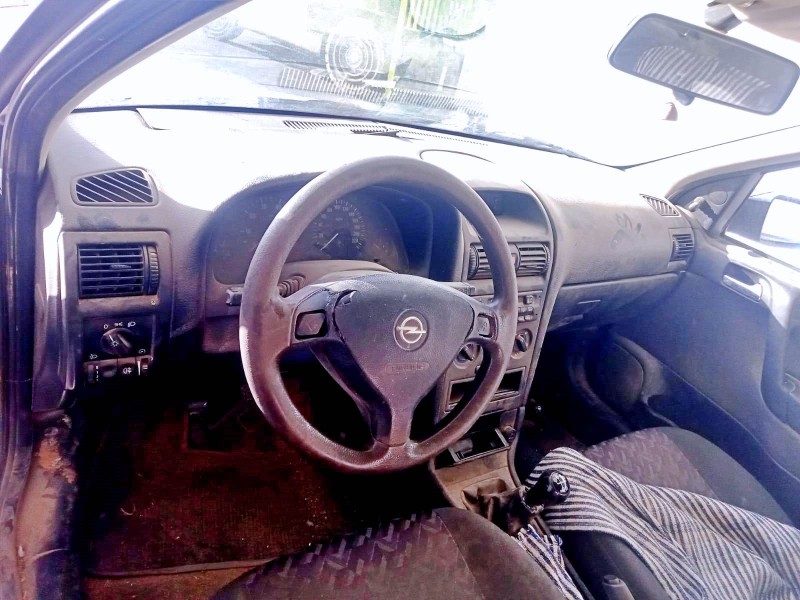 opel astra g hatchback (t98) del año 2002