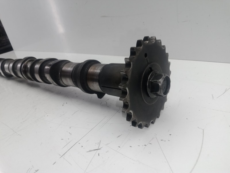 Recambio de arbol de levas para kia sorento 2.5 crdi referencia OEM IAM   