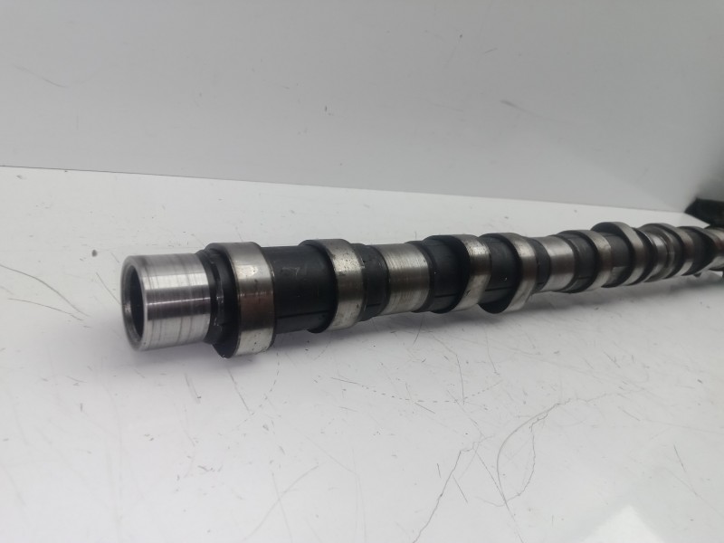 Recambio de arbol de levas para kia sorento 2.5 crdi referencia OEM IAM   