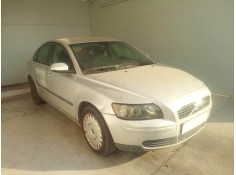VOLVO S40 II (544)