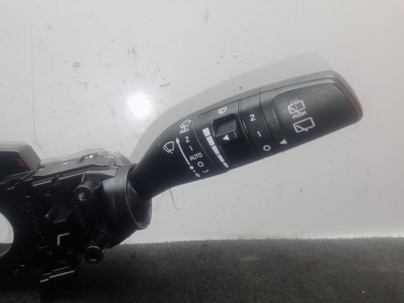 Recambio de mando luces para kia rio iv (yb, sc, fb) 1.4 crdi 77 referencia OEM IAM 93403H8960  