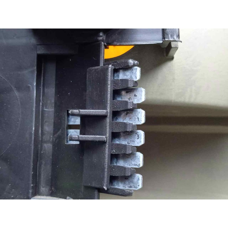 Recambio de piloto trasero izquierdo para opel vectra a 2.0 referencia OEM IAM SINREFERENCIA VECTRA.A 2.SERIE - CON.MOLDURA