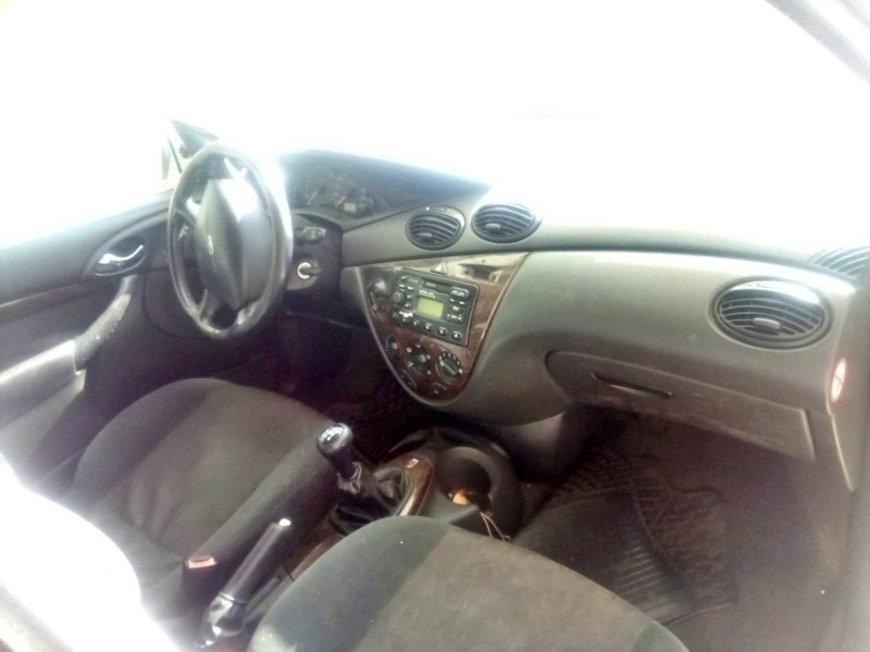 ford focus i sedán (dfw) del año 1999