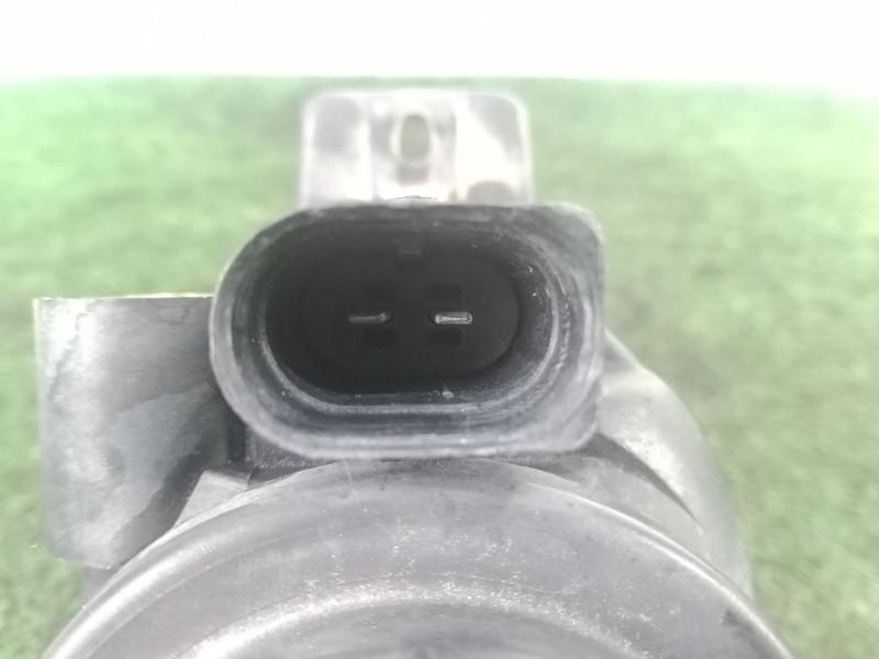 Recambio de faro antiniebla izquierdo para seat toledo ii (1m2) 1.9 tdi referencia OEM IAM 67742840 VALEO 