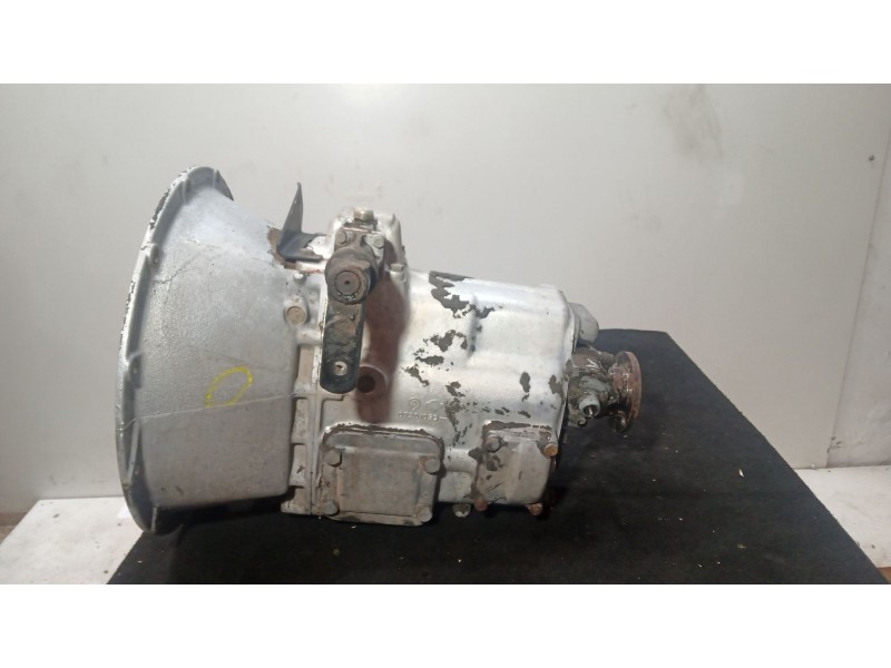 Recambio de caja cambios para nissan l-35 2.8 referencia OEM IAM M525A 5 VELOCIDADES 