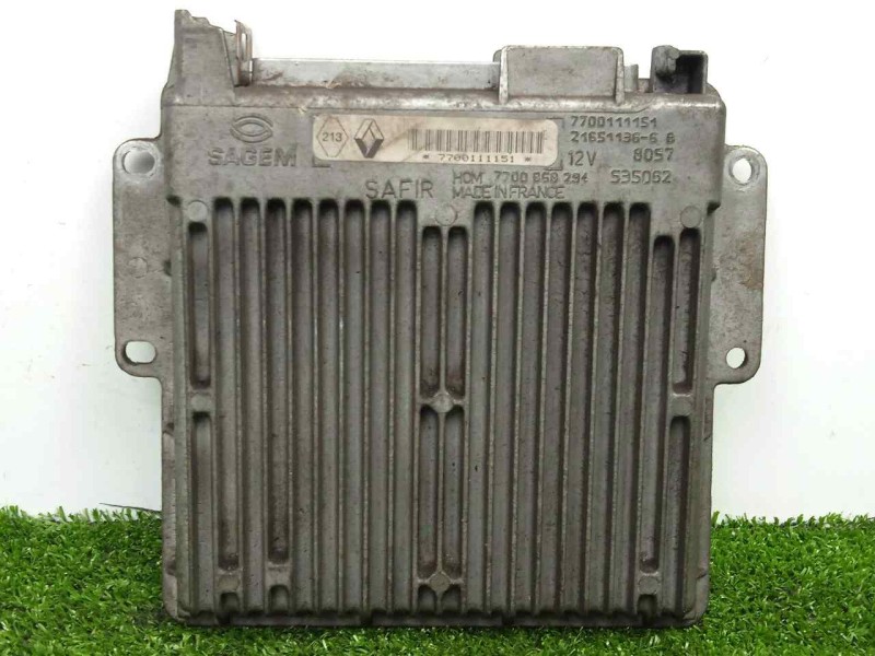 Recambio de centralita motor uce para renault clio ii fase i (b/cbo) 1.2 referencia OEM IAM 7700111151-Z16511366-7700868294  SAG