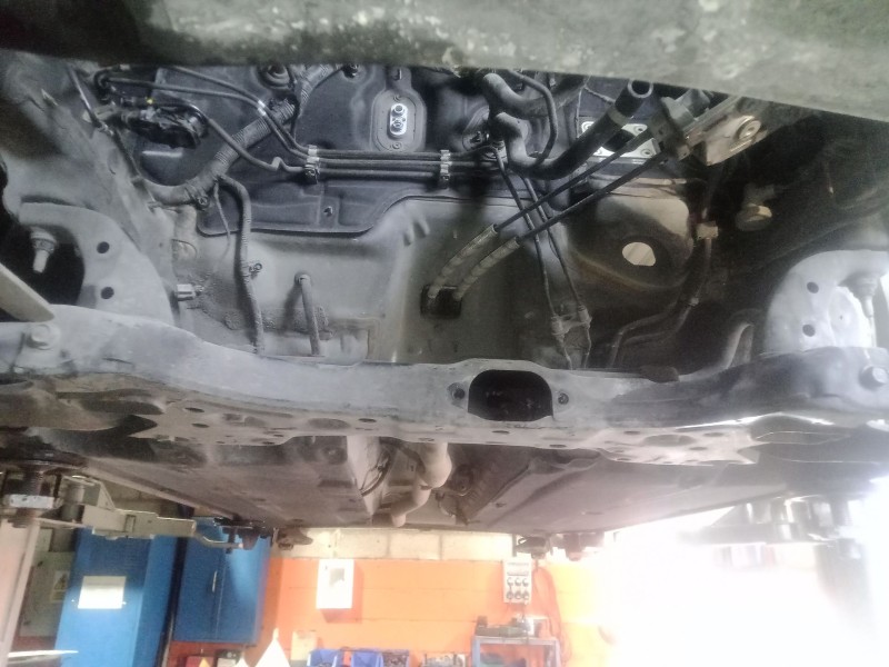 Recambio de puente delantero para kia rio iv (yb, sc, fb) 1.4 crdi 77 referencia OEM IAM   