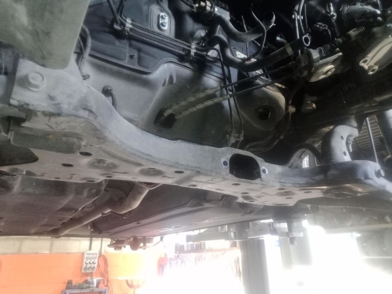 Recambio de puente delantero para kia rio iv (yb, sc, fb) 1.4 crdi 77 referencia OEM IAM   