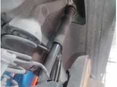 Recambio de amortiguador trasero izquierdo para kia rio iv (yb, sc, fb) 1.4 crdi 77 referencia OEM IAM    2