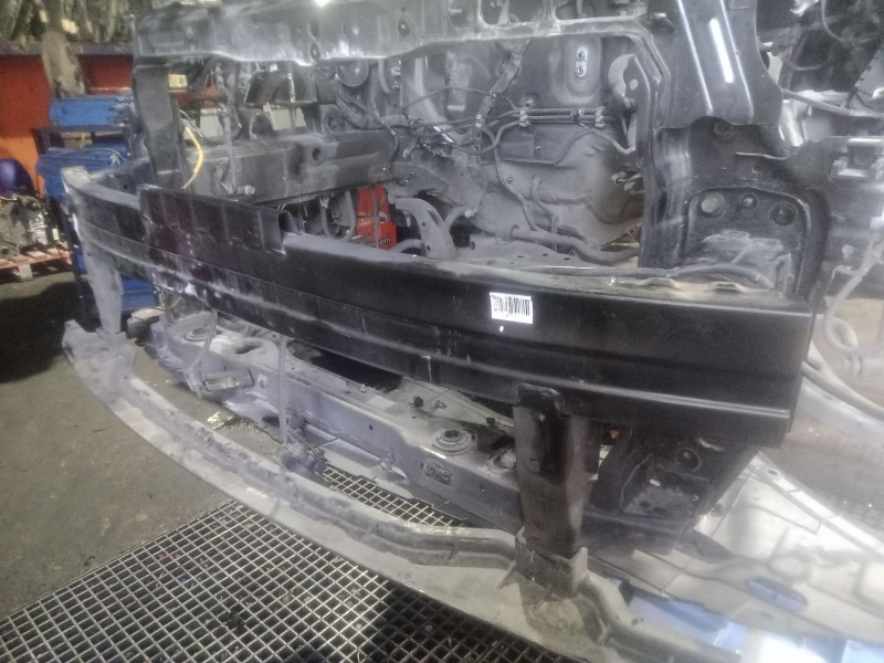 Recambio de refuerzo paragolpes delantero para kia rio iv (yb, sc, fb) 1.4 crdi 77 referencia OEM IAM   