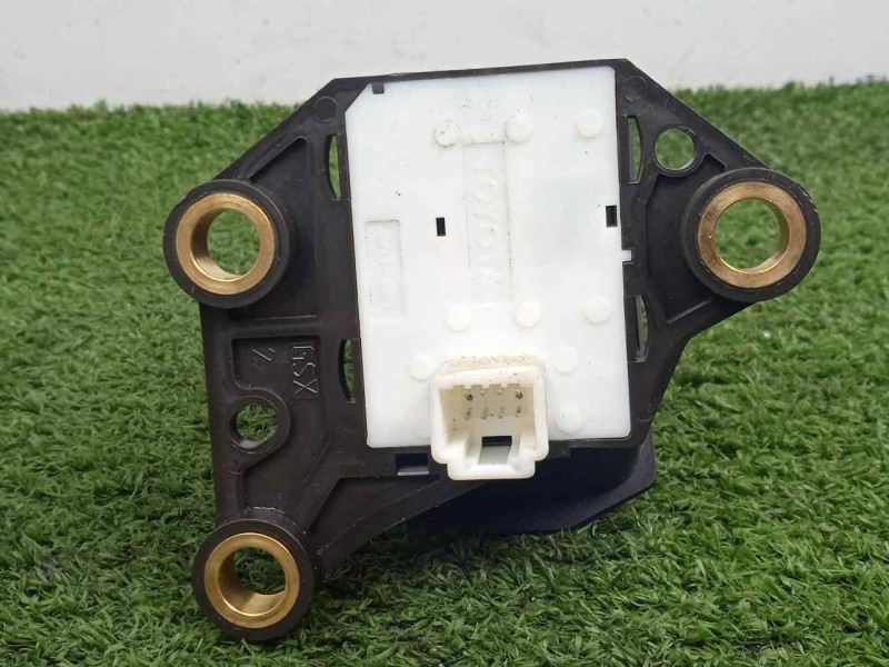 Recambio de palanca freno de mano para toyota avensis (t27) 2.2 d-4d cat referencia OEM IAM 8439005010  