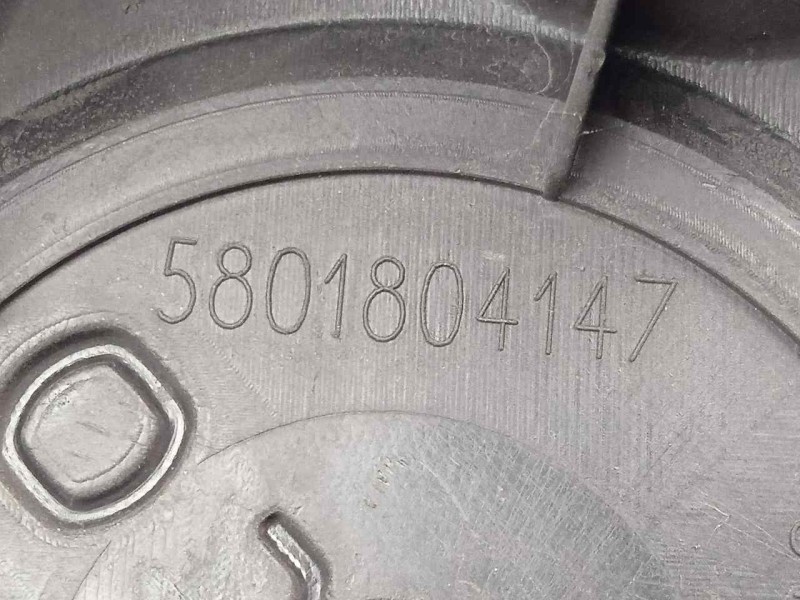 Recambio de tapacubos para iveco daily furgón 2.3 diesel cat referencia OEM IAM 5801804147 6.TORNILLOS 