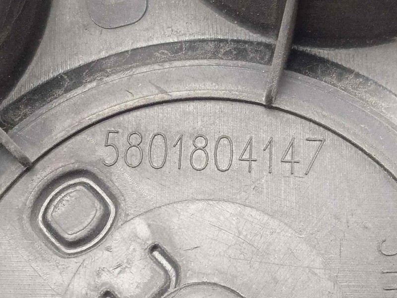 Recambio de tapacubos para iveco daily furgón 2.3 diesel cat referencia OEM IAM 5801804147 6.TORNILLOS 