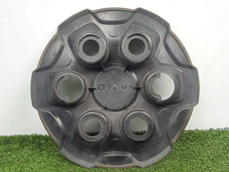 Recambio de tapacubos para iveco daily furgón 2.3 diesel cat referencia OEM IAM 5801804147 6.TORNILLOS 