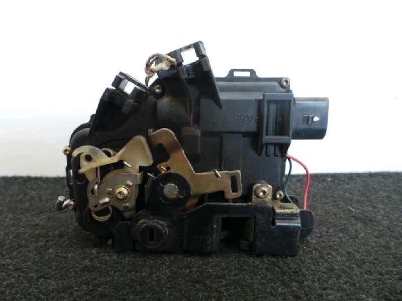 Recambio de cerradura puerta trasera izquierda para audi a6 berlina (4b2) 2.4 (121kw) referencia OEM IAM 4B0839015B  