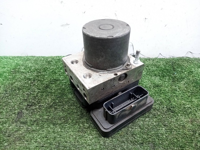 Recambio de abs para iveco daily vi furgoneta 33s12, 35s12, 35c12 referencia OEM IAM 5801815699 - 0265243239 - 0265956214  