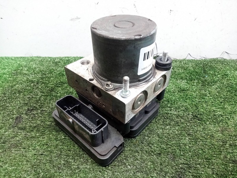 Recambio de abs para iveco daily vi furgoneta 33s12, 35s12, 35c12 referencia OEM IAM 5801815699 - 0265243239 - 0265956214  