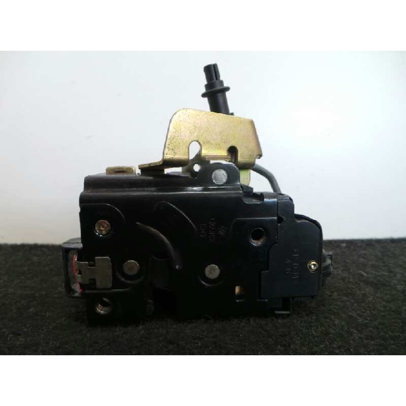 Recambio de cerradura puerta trasera izquierda para audi a6 berlina (4b2) 2.4 (121kw) referencia OEM IAM 4B0839015B  