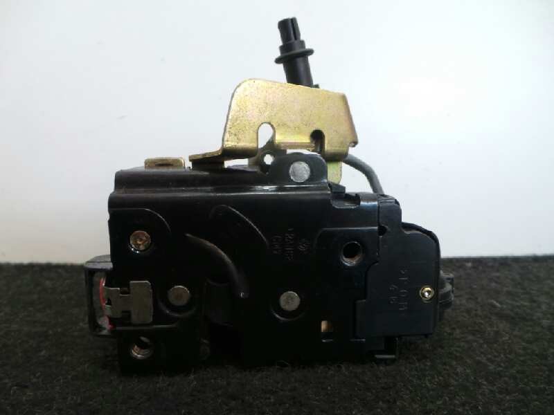 Recambio de cerradura puerta trasera izquierda para audi a6 berlina (4b2) 2.4 (121kw) referencia OEM IAM 4B0839015B  