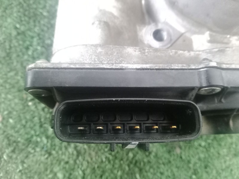 Recambio de caja mariposa para toyota avensis sedán (_t25_) 1.8 (zzt251_) referencia OEM IAM 220300D011 - 5E1600736 6.PINES 