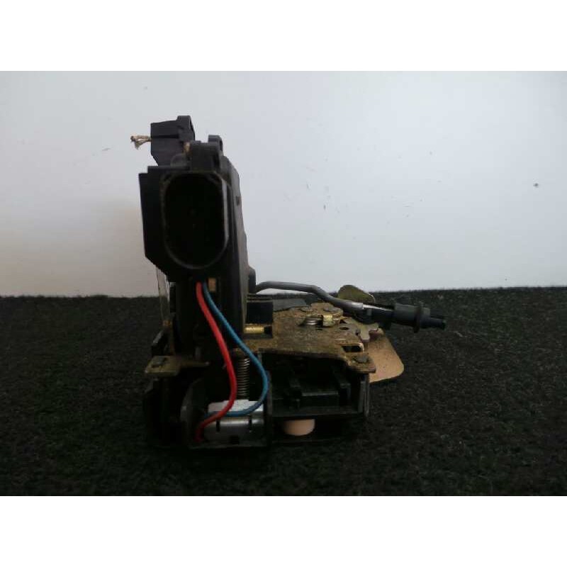 Recambio de cerradura puerta trasera izquierda para audi a6 berlina (4b2) 2.4 (121kw) referencia OEM IAM 4B0839015B  