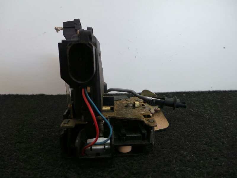 Recambio de cerradura puerta trasera izquierda para audi a6 berlina (4b2) 2.4 (121kw) referencia OEM IAM 4B0839015B  