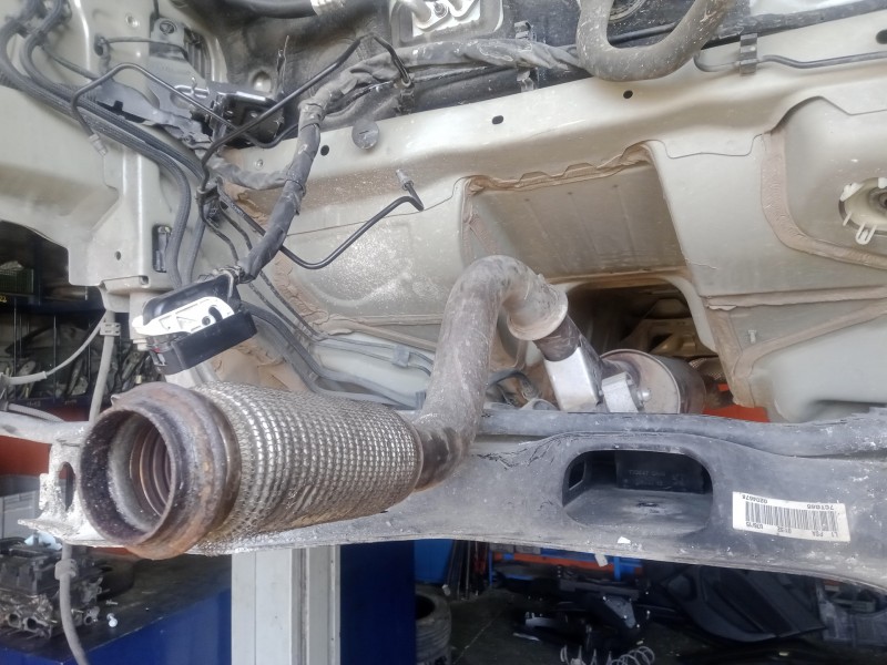 Recambio de tubo escape trasero para peugeot 308 1.6 16v e-hdi fap referencia OEM IAM   