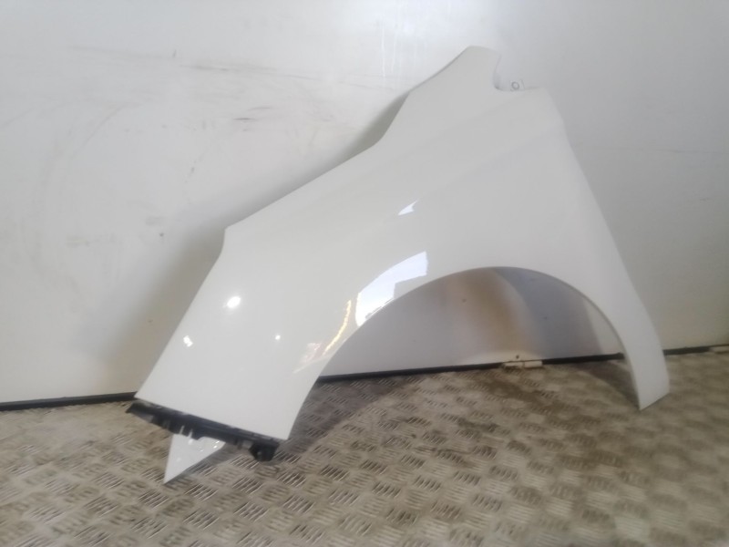 Recambio de aleta delantera izquierda para citroën c4 ii (nc_) 1.4 vti 95 referencia OEM IAM   