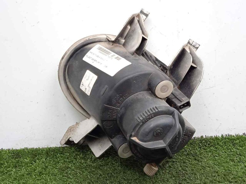 Recambio de faro antiniebla derecho para peugeot 206 berlina 1.6 referencia OEM IAM 9628733980  