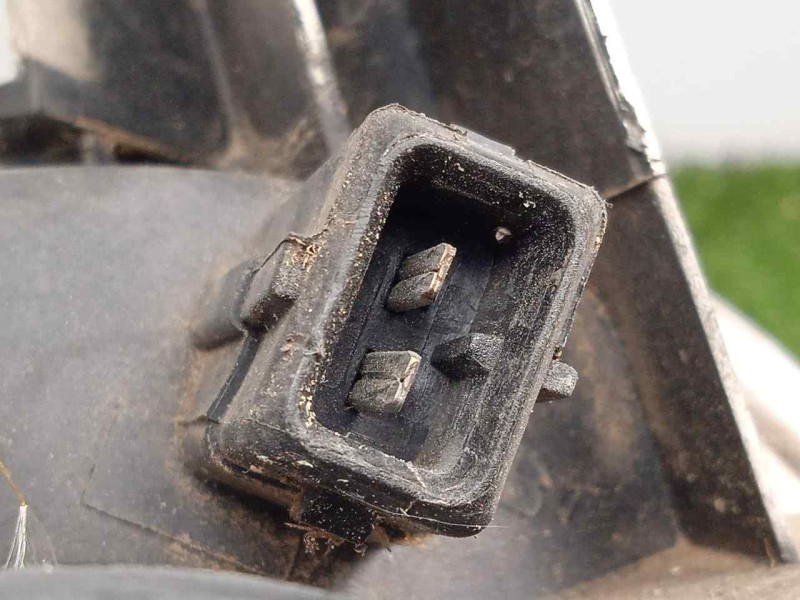 Recambio de faro antiniebla derecho para peugeot 206 berlina 1.6 referencia OEM IAM 9628733980  