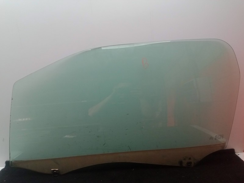 Recambio de luna delantera izquierda para citroën ds3 1.6 16v referencia OEM IAM   