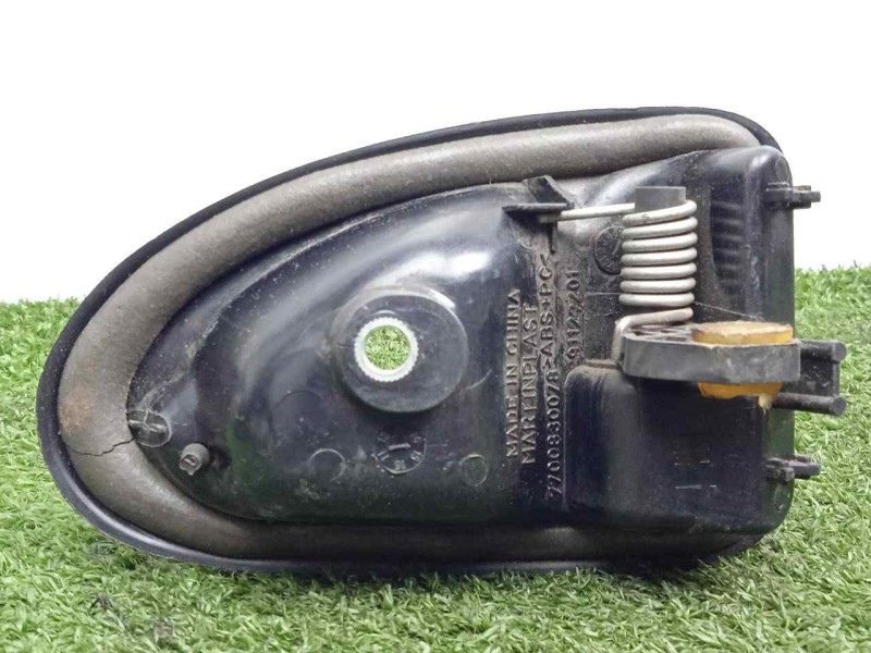 Recambio de maneta interior delantera izquierda para iveco daily pr 3.0 diesel referencia OEM IAM 7700830078  