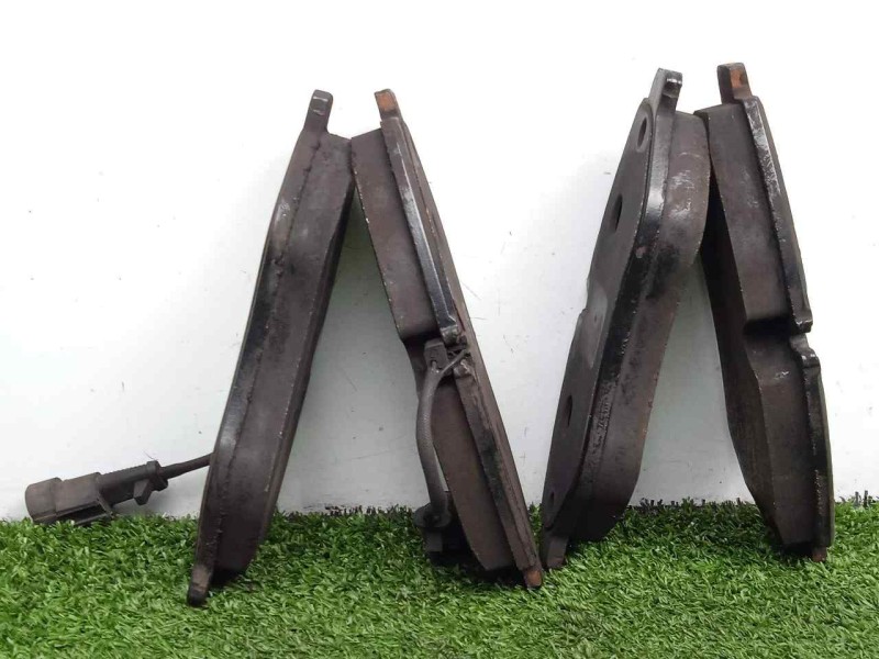 Recambio de pastillas frenos delanteras para iveco daily pr 3.0 diesel referencia OEM IAM GDB1747 TRW 