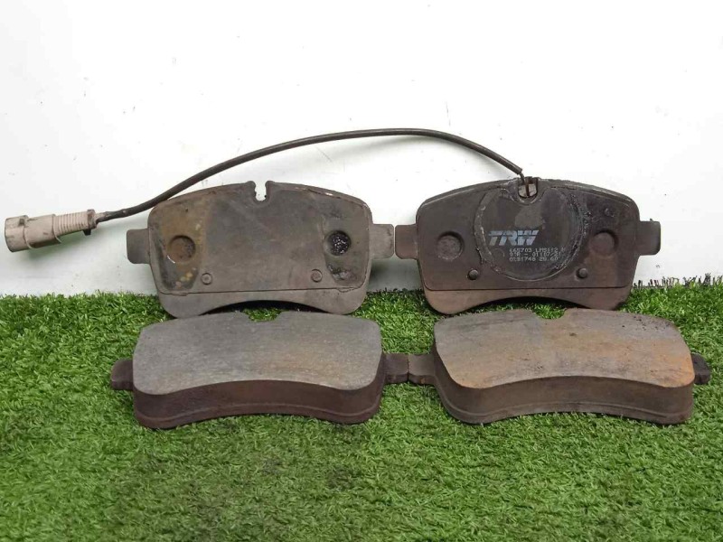 Recambio de pastillas frenos traseras para iveco daily pr 3.0 diesel referencia OEM IAM GDB1748 TRW 